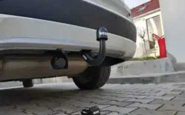 Montáž tažného zařízení do vozidla BMW X3